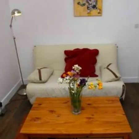 Ferrie Apartment